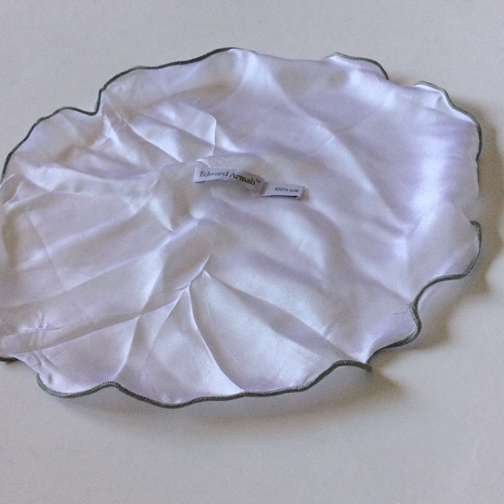 EDWARD ARMAH WHITE SILK POCKET CIRCLE WITH GRAY CONTRAST EDGE NWOT